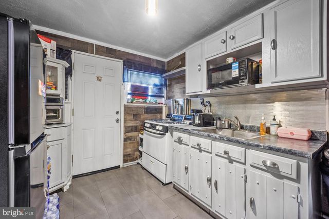 3044 ROSEHILL ST, Philadelphia, PA 19134