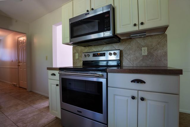 3127 Haverhill Court, Roosevelt Park City, MI 49441