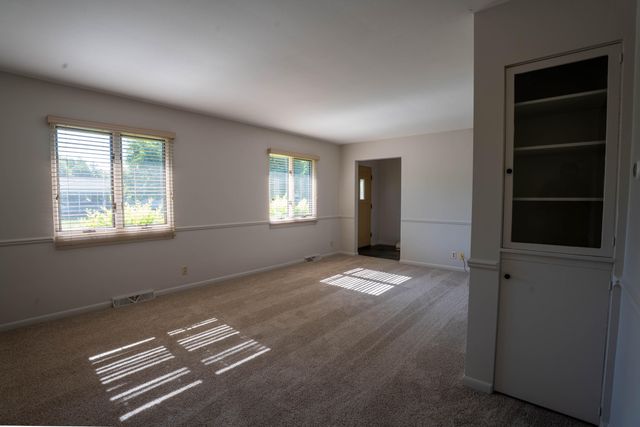 3127 Haverhill Court, Roosevelt Park City, MI 49441