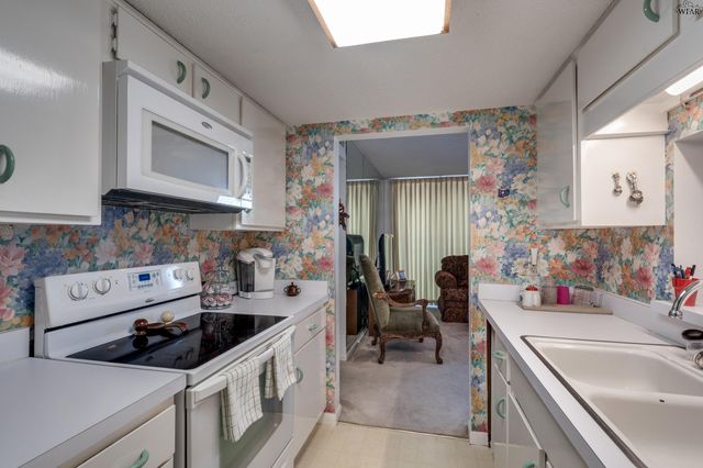 2100 SANTA FE STREET, Wichita Falls, TX 76309