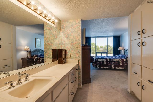 2100 SANTA FE STREET, Wichita Falls, TX 76309