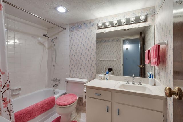 2100 SANTA FE STREET, Wichita Falls, TX 76309
