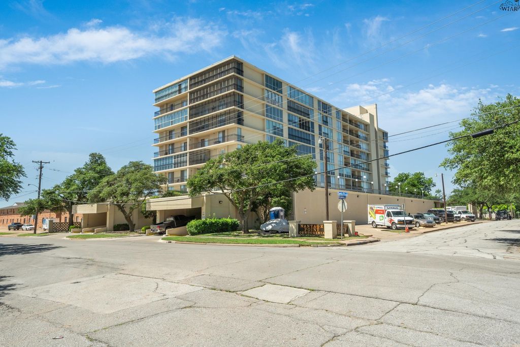 2100 SANTA FE STREET, Wichita Falls, TX 76309