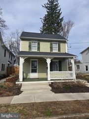 173 WASHINGTON ST, Doylestown, PA 18901