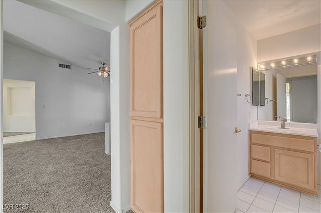 10113 Cresent Creek Drive, Las Vegas, NV 89134