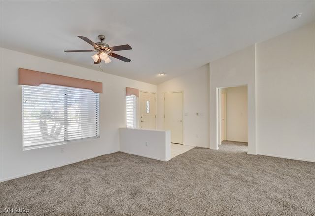 10113 Cresent Creek Drive, Las Vegas, NV 89134