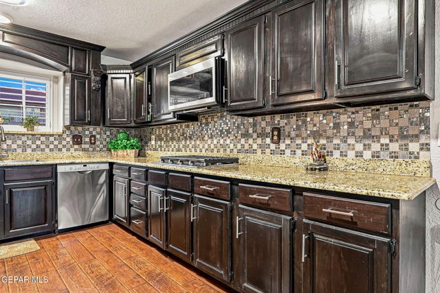 5705 NOVILLA Place, El Paso, TX 79932