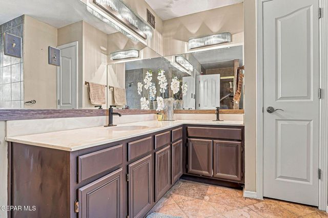 5705 NOVILLA Place, El Paso, TX 79932