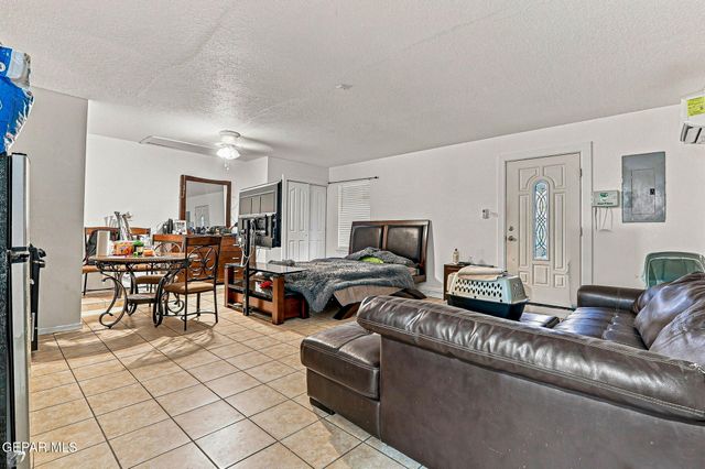 5705 NOVILLA Place, El Paso, TX 79932