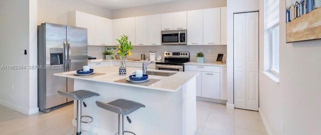 2810 SE 24th Ave, Homestead, FL 33035