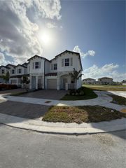 2810 SE 24th Ave, Homestead, FL 33035