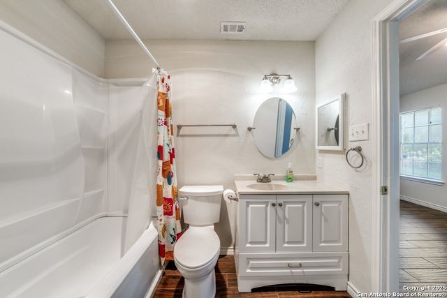 10254 Dover Rdg Apt 204, San Antonio, TX 78250