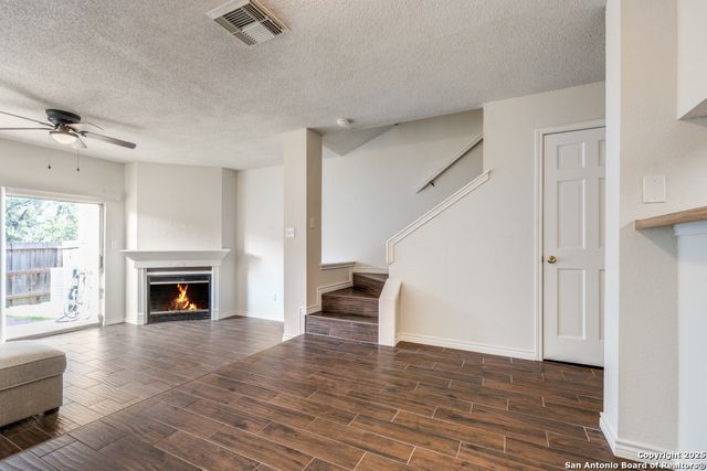 10254 Dover Rdg Apt 204, San Antonio, TX 78250