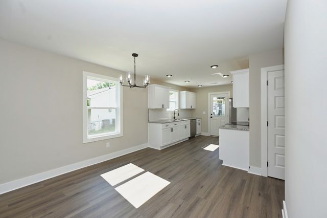 98 Donna Dr, Hendersonville, TN 37075