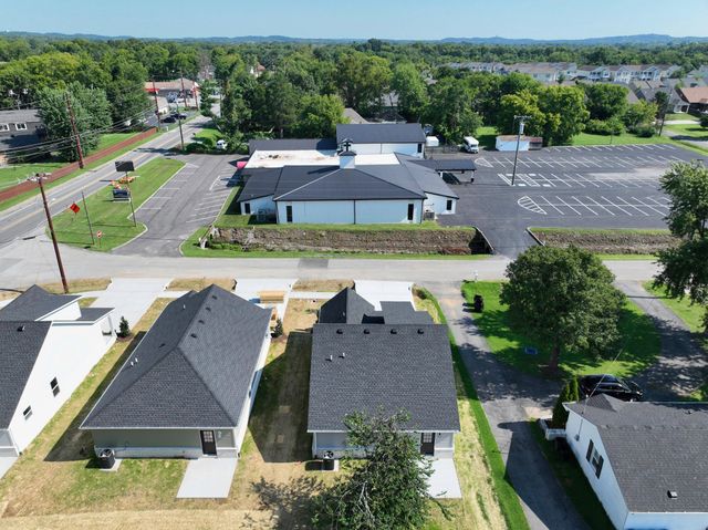 98 Donna Dr, Hendersonville, TN 37075
