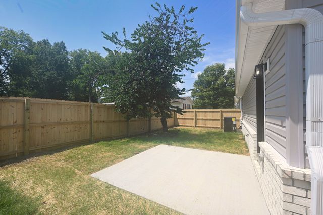 98 Donna Dr, Hendersonville, TN 37075