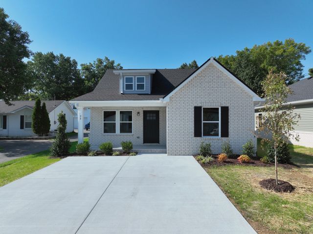 98 Donna Dr, Hendersonville, TN 37075