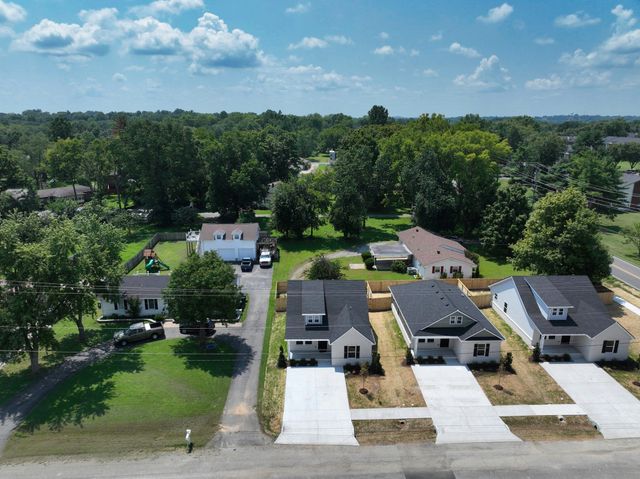 98 Donna Dr, Hendersonville, TN 37075