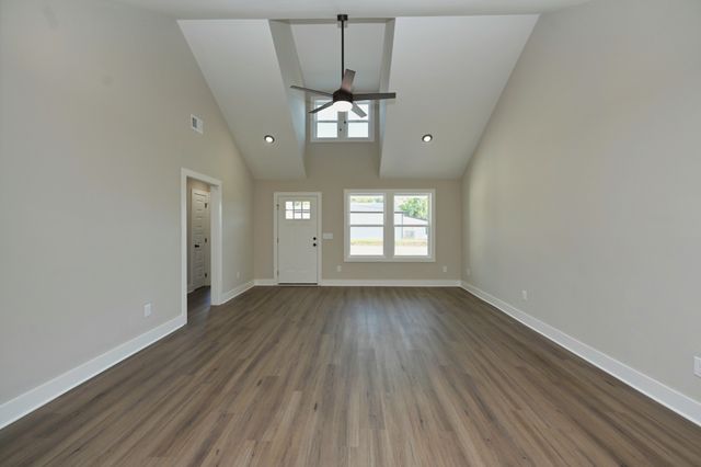 98 Donna Dr, Hendersonville, TN 37075
