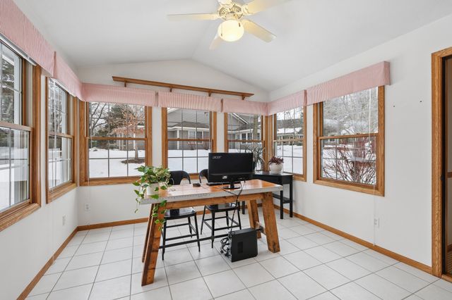 877 Ivy Lane, Eagan, MN 55123