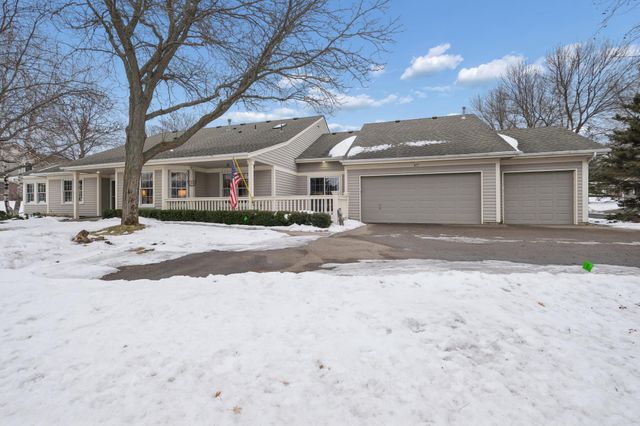 877 Ivy Lane, Eagan, MN 55123