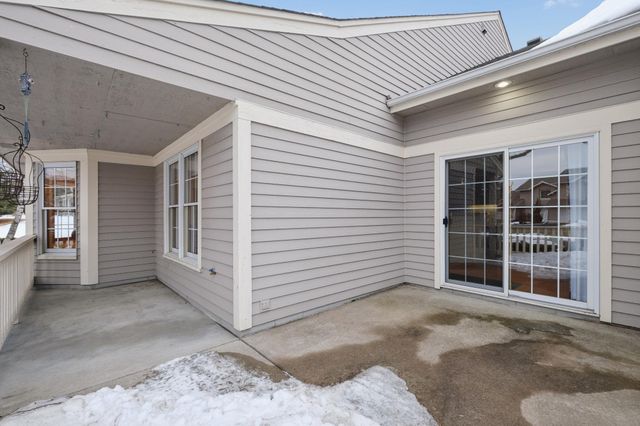 877 Ivy Lane, Eagan, MN 55123