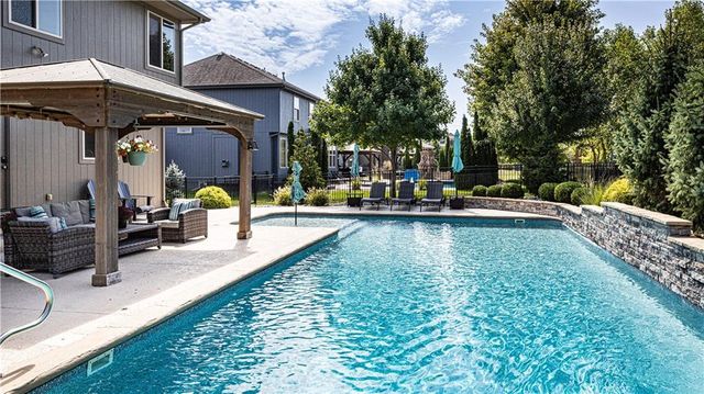 212 SW Ansel Adams Drive, Lee's Summit, MO 64081