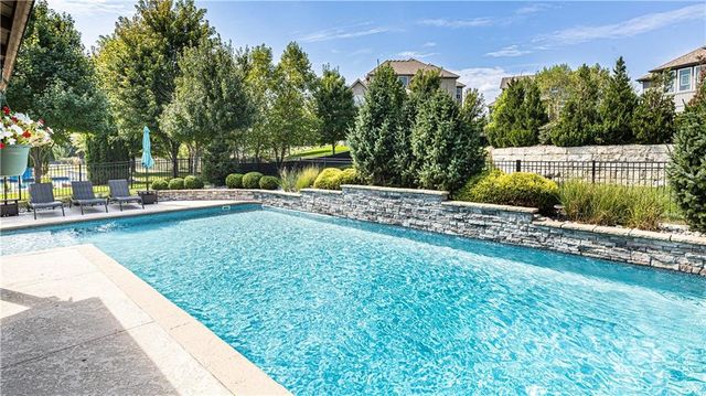 212 SW Ansel Adams Drive, Lee's Summit, MO 64081