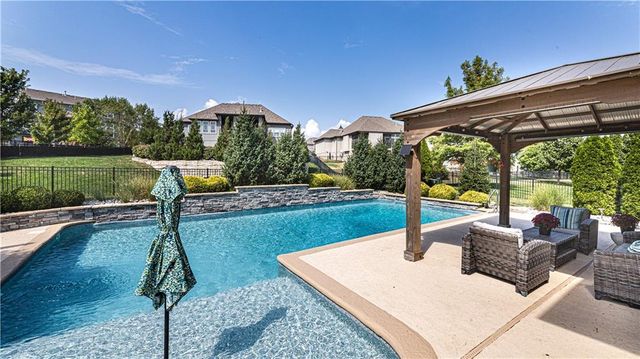 212 SW Ansel Adams Drive, Lee's Summit, MO 64081