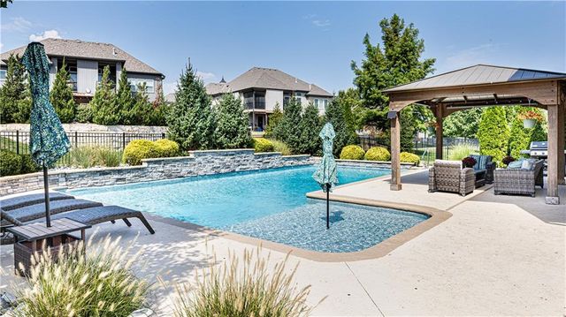 212 SW Ansel Adams Drive, Lee's Summit, MO 64081