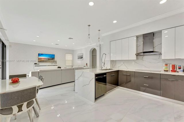 2102 SW 176th Avenue, Miramar, FL 33029