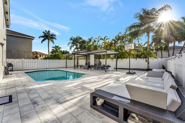 2102 SW 176th Avenue, Miramar, FL 33029