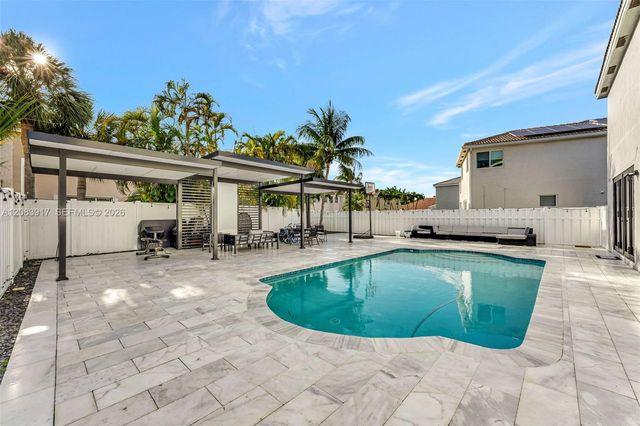 2102 SW 176th Avenue, Miramar, FL 33029