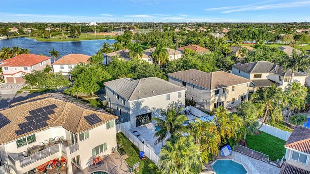 2102 SW 176th Avenue, Miramar, FL 33029
