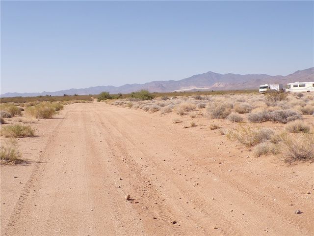 Lot 13 N Ajo Road, Golden Valley, AZ 86413