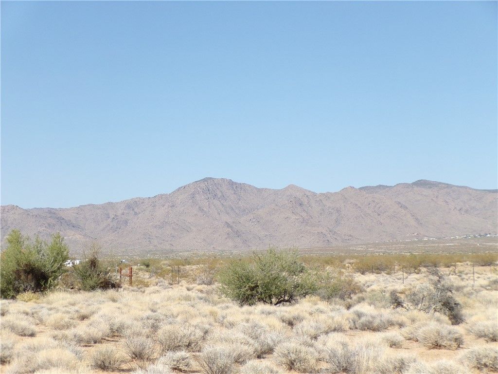 Lot 13 N Ajo Road, Golden Valley, AZ 86413