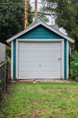 1003 Euclid Avenue, Des Moines, IA 50313