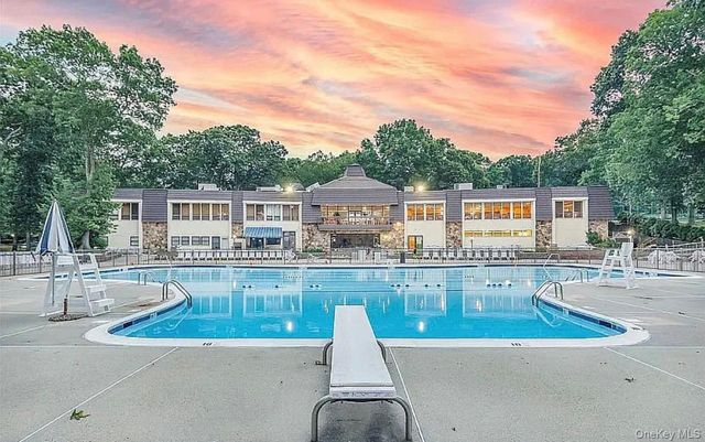 346 Clubhouse Court, Coram, NY 11727