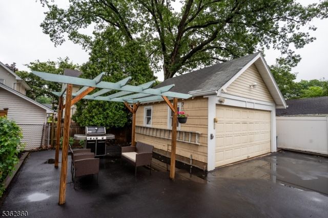 87 Pilch St, Bloomfield Twp., NJ 07003