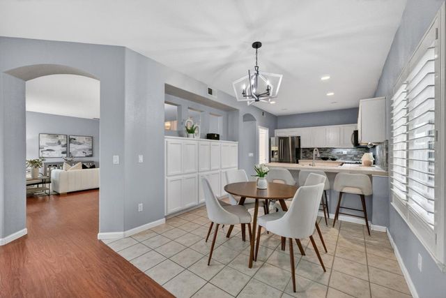 8869 Jessup Ct, Elk Grove, CA 95758