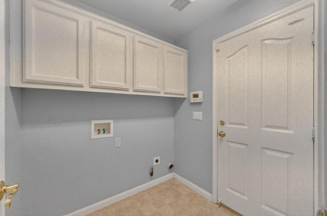 8869 Jessup Ct, Elk Grove, CA 95758