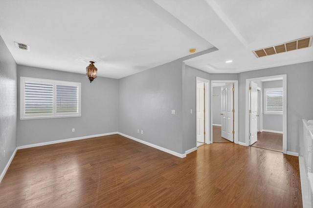 8869 Jessup Ct, Elk Grove, CA 95758