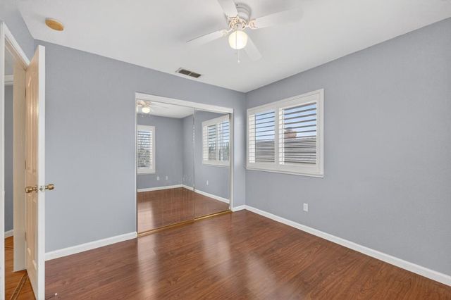 8869 Jessup Ct, Elk Grove, CA 95758