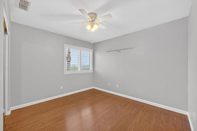 8869 Jessup Ct, Elk Grove, CA 95758