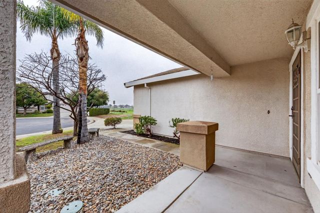 8869 Jessup Ct, Elk Grove, CA 95758