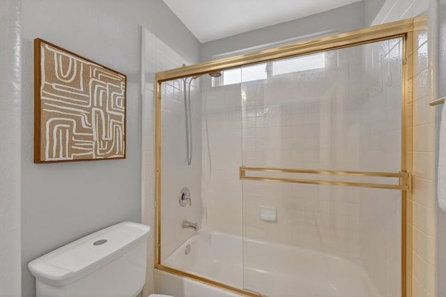 8869 Jessup Ct, Elk Grove, CA 95758