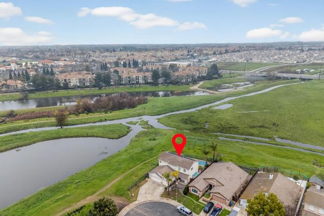 8869 Jessup Ct, Elk Grove, CA 95758