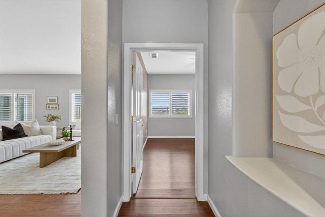 8869 Jessup Ct, Elk Grove, CA 95758