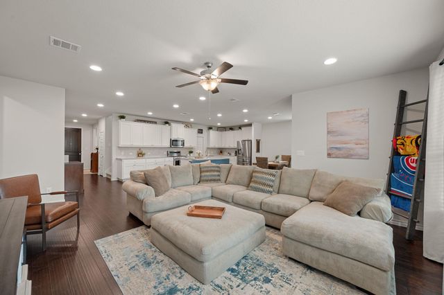 7315 Leonardo DR, Round Rock, TX 78665