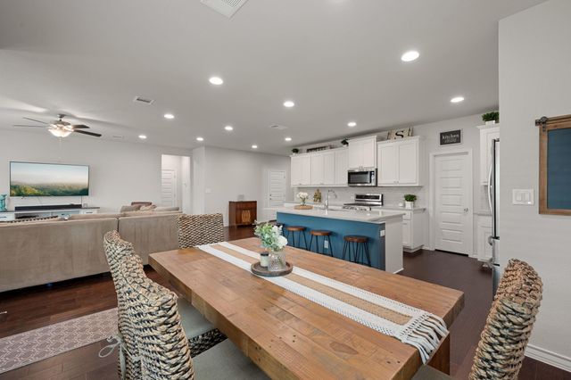 7315 Leonardo DR, Round Rock, TX 78665